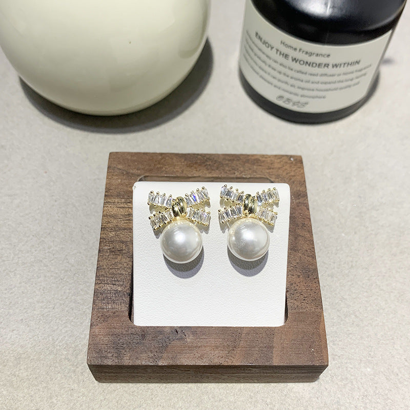 Women's Zircon Bow Pearl Earrings - Silver Needle