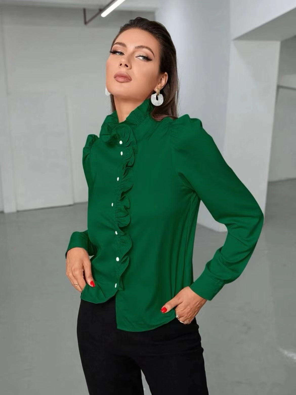 Women's Solid Color Simple Long-sleeved Ruffle Straight Shirt