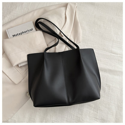 Fashionable All-match Portable Casual Messenger Bag