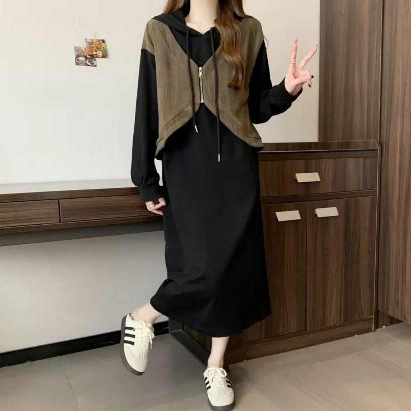 Ladies' Fashion Hooded Fake Two-piece Long Sleeve Dress